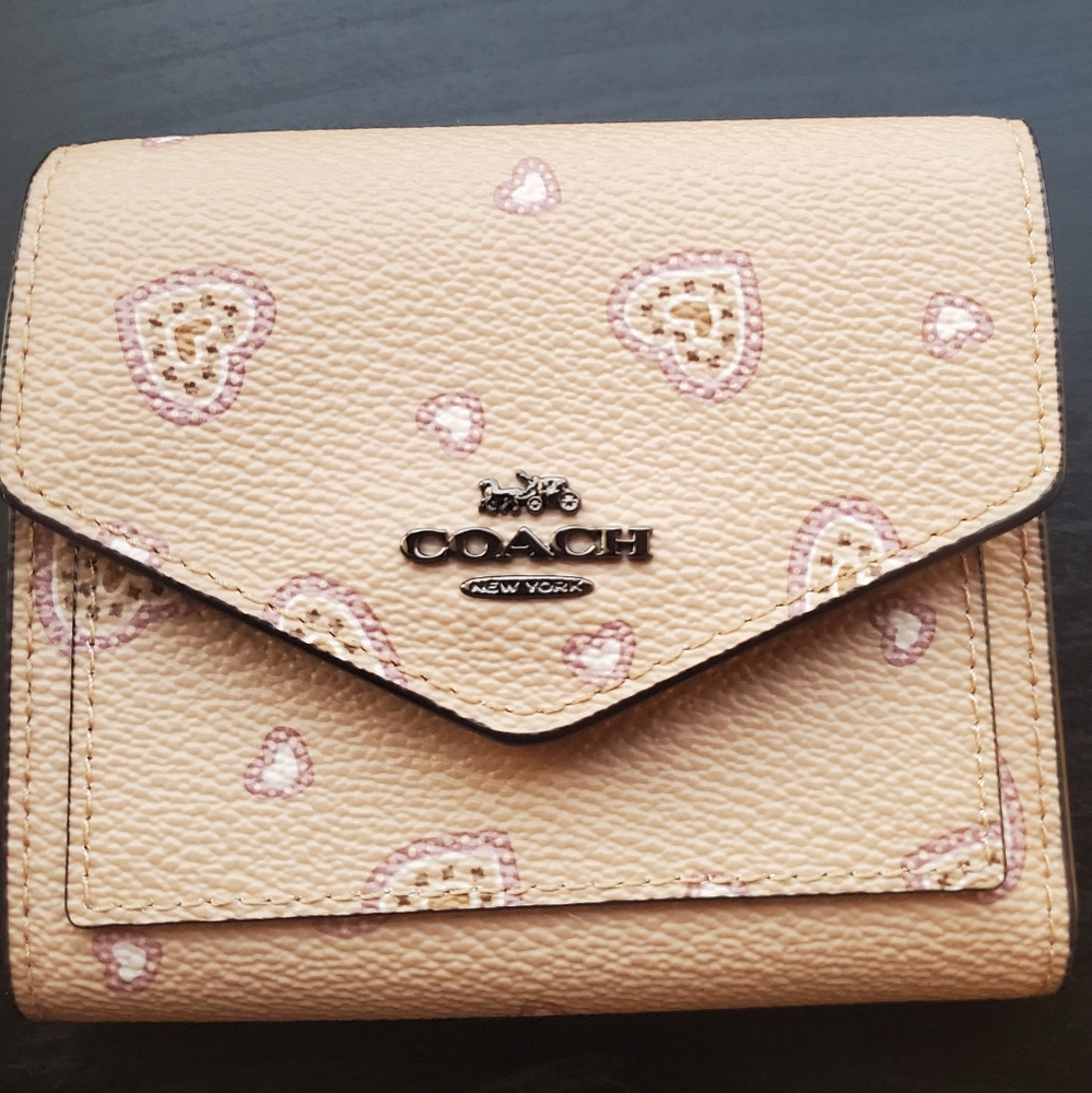 NWT COACH WESTERN HEART ❤️ SMALL WALLET